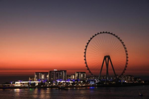 MaxStays - Cozy JBR Beachfront Dubai Eye & Sunset Views - Gym & Pool - Free Parking